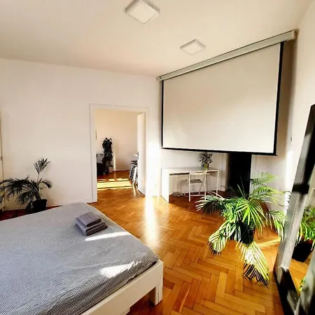 - Balcony, Workspace, Tram Stop - By Rentujemy Krakow