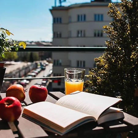 Apartment - Balcony, Workspace, Tram Stop - By Rentujemy Krakow