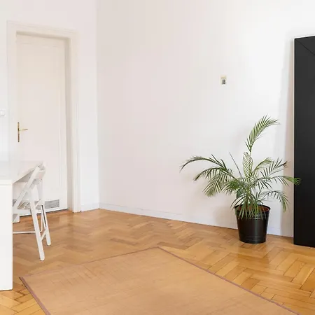 - Balcony, Workspace, Tram Stop - By Rentujemy * Krakow