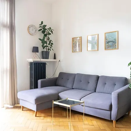 Apartment - Balcony, Workspace, Tram Stop - By Rentujemy Krakow