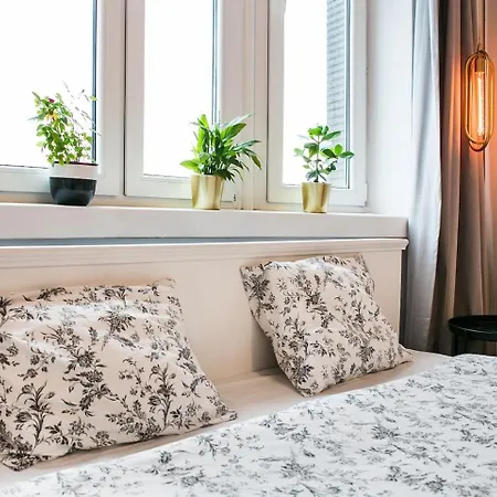 - Balcony, Workspace, Tram Stop - By Rentujemy * Cracovia